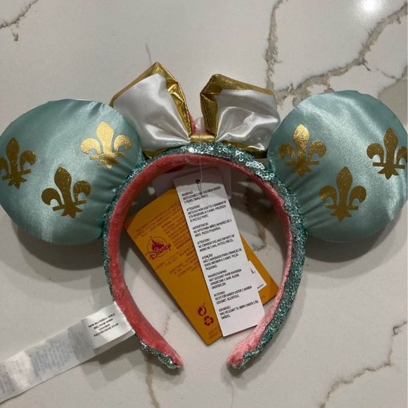 Minnie Mouse The Main Attraction Ears Carousel NEW main image 8